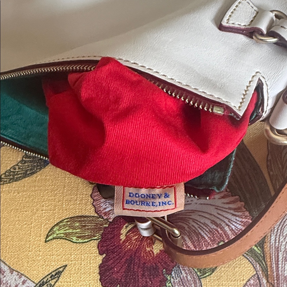 Dooney & Bourke Light Tan Florentine Crossbody Bag Y2K - Picture 9 of 9